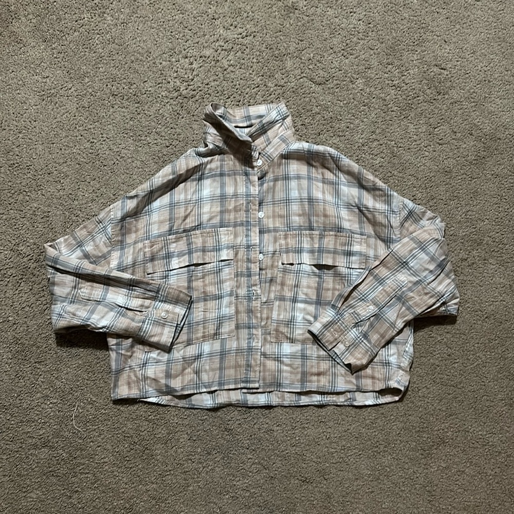 Abercrombie cropped flannel!